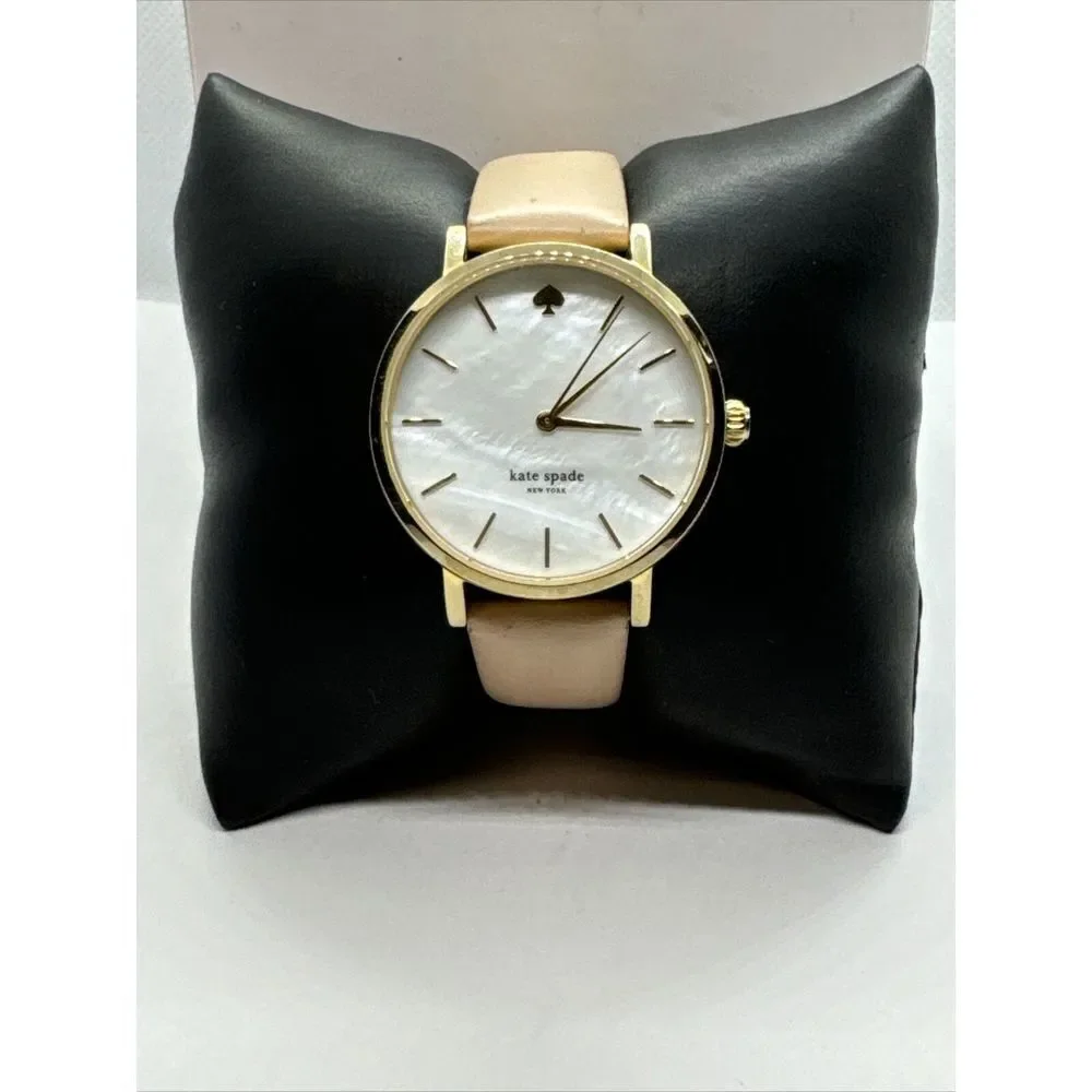 Kate Spade New York Metro 0073 Women's Beige Leather Analog Quartz Watch JNA157